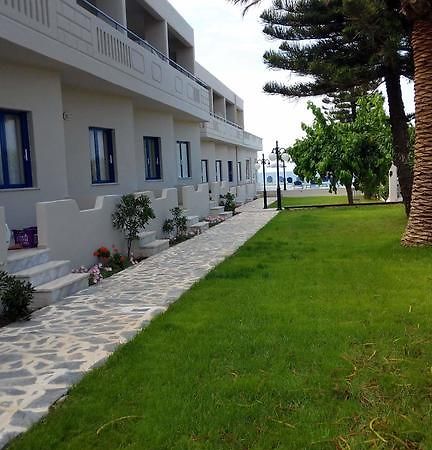 يورانيون Viaros Apartments المظهر الخارجي الصورة